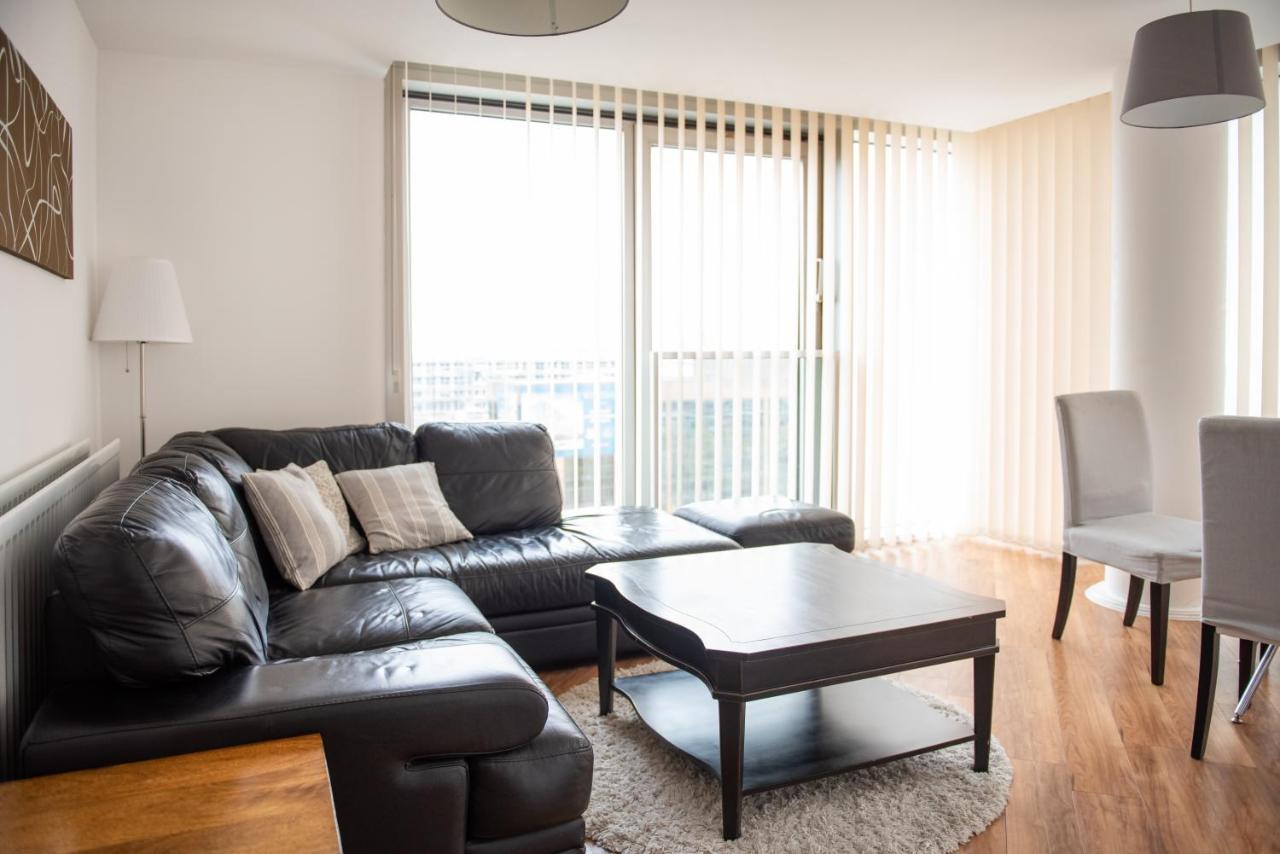 City Stay Apartments - Hub มิลตันคีนส์ ภายนอก รูปภาพ