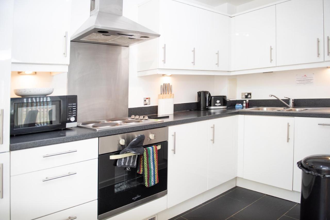 City Stay Apartments - Hub มิลตันคีนส์ ภายนอก รูปภาพ