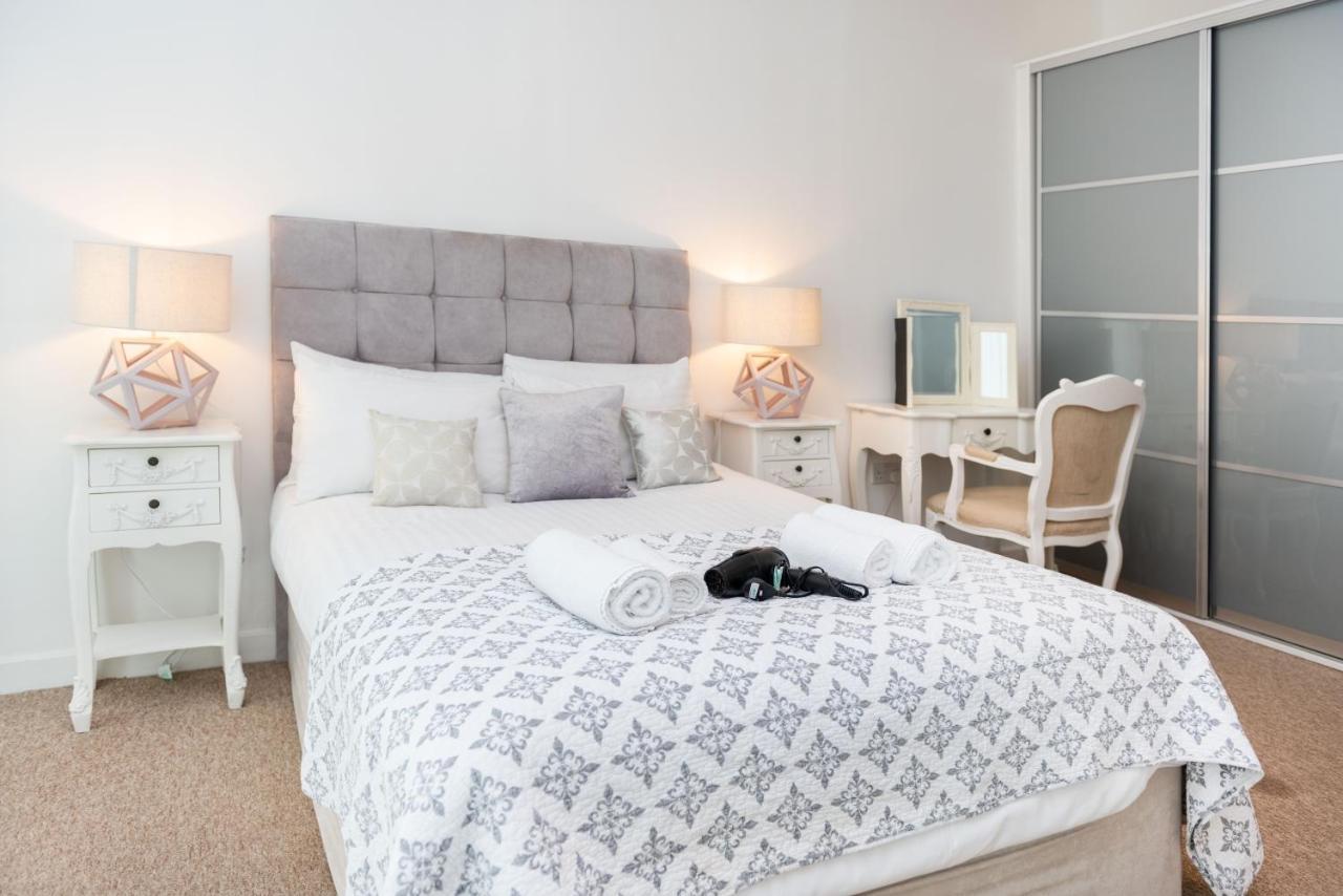 City Stay Apartments - Hub มิลตันคีนส์ ภายนอก รูปภาพ