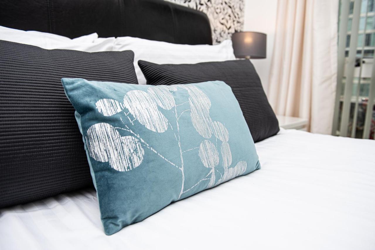 City Stay Apartments - Hub มิลตันคีนส์ ภายนอก รูปภาพ