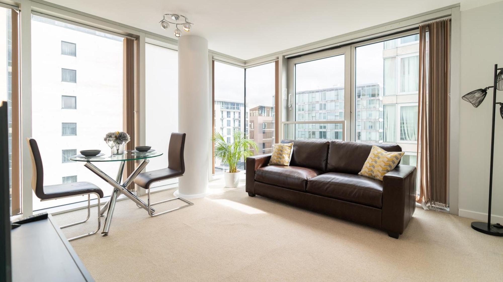 City Stay Apartments - Hub มิลตันคีนส์ ภายนอก รูปภาพ