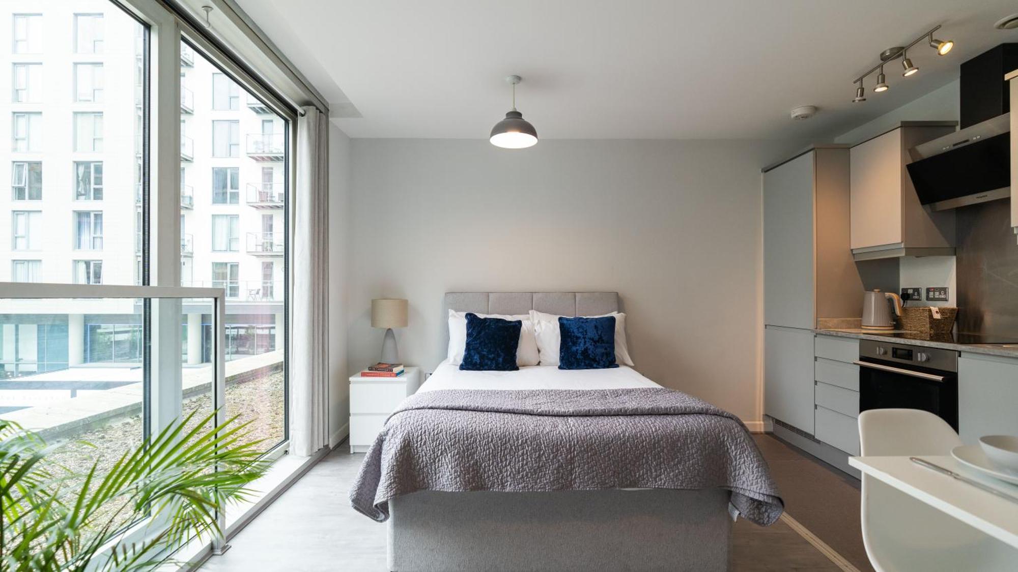 City Stay Apartments - Hub มิลตันคีนส์ ภายนอก รูปภาพ