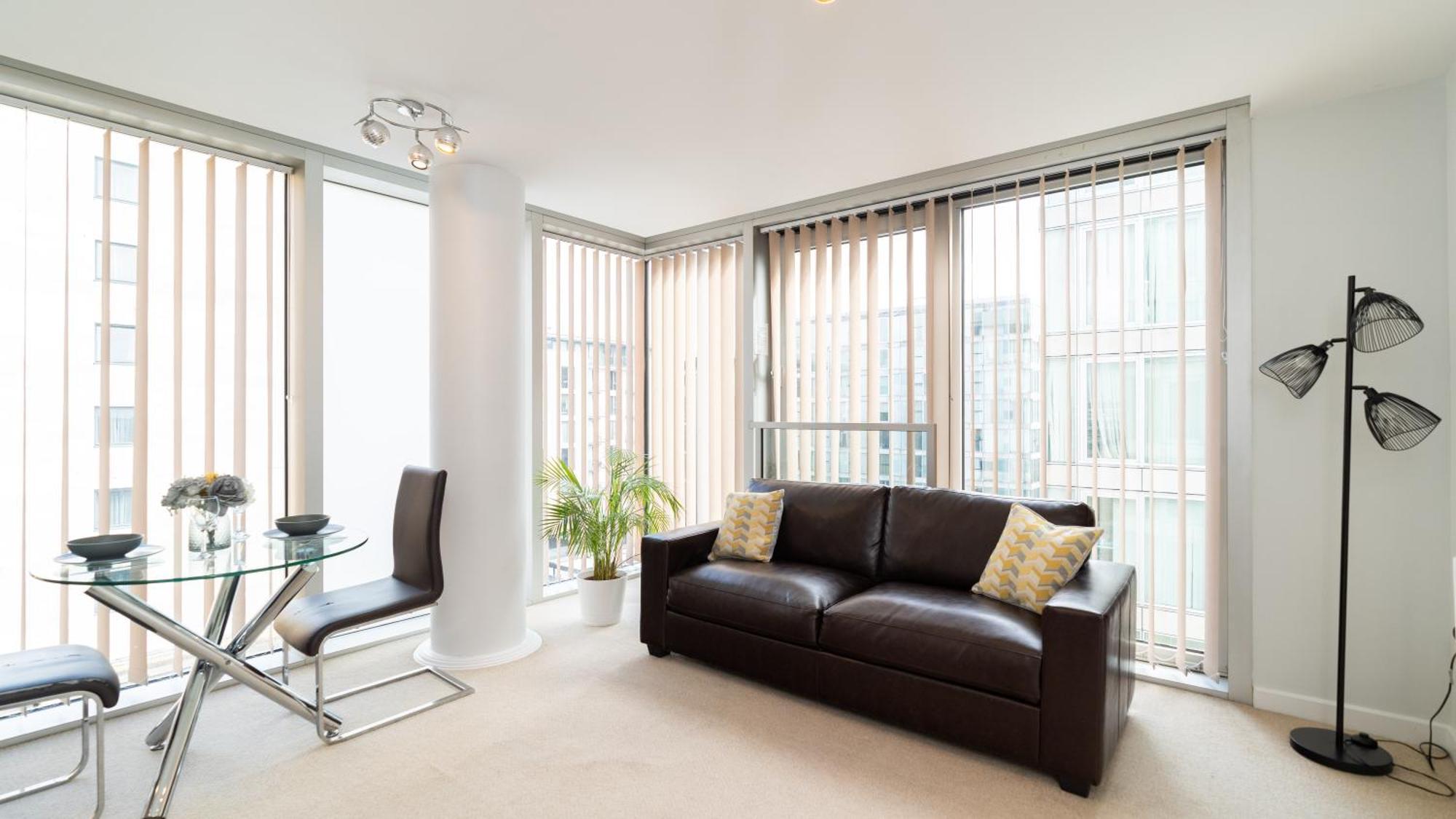 City Stay Apartments - Hub มิลตันคีนส์ ภายนอก รูปภาพ