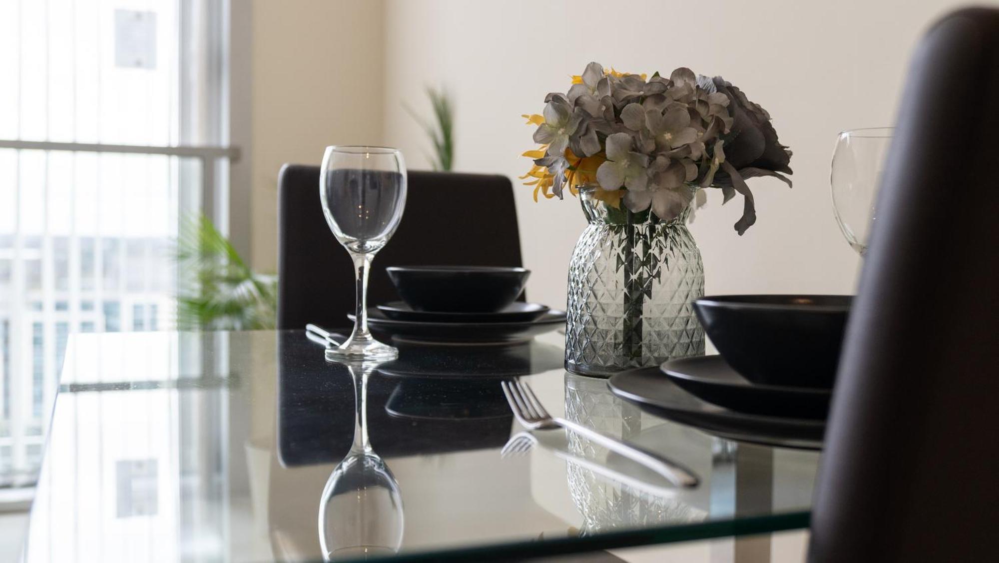 City Stay Apartments - Hub มิลตันคีนส์ ภายนอก รูปภาพ
